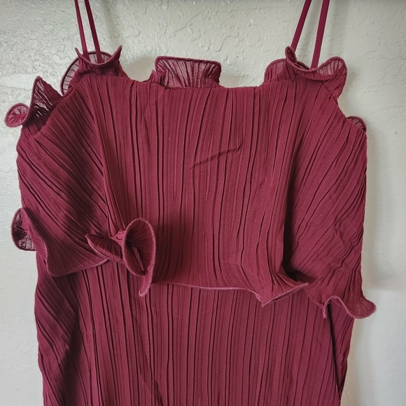 CLAUDE Ruffle Maxi Dress Small Burgundy Pleated Spaghetti Strap New with Tags - Picture 13 of 14